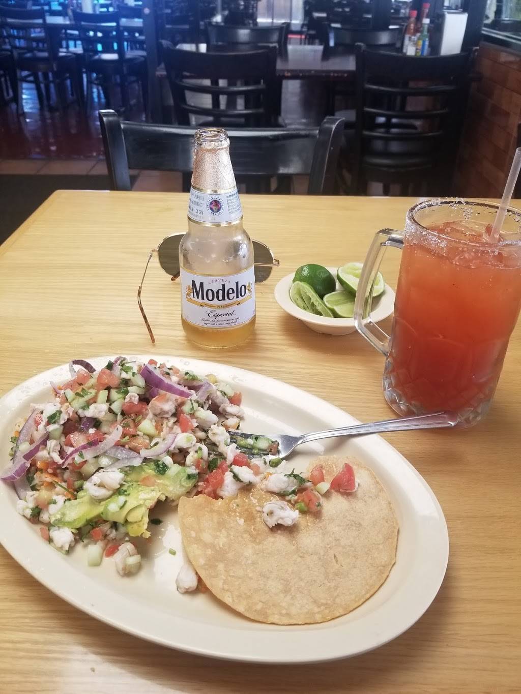 El Tejado | restaurant | 1426 S Soto St, Los Angeles, CA 90023, USA | 3232616661 OR +1 323-261-6661