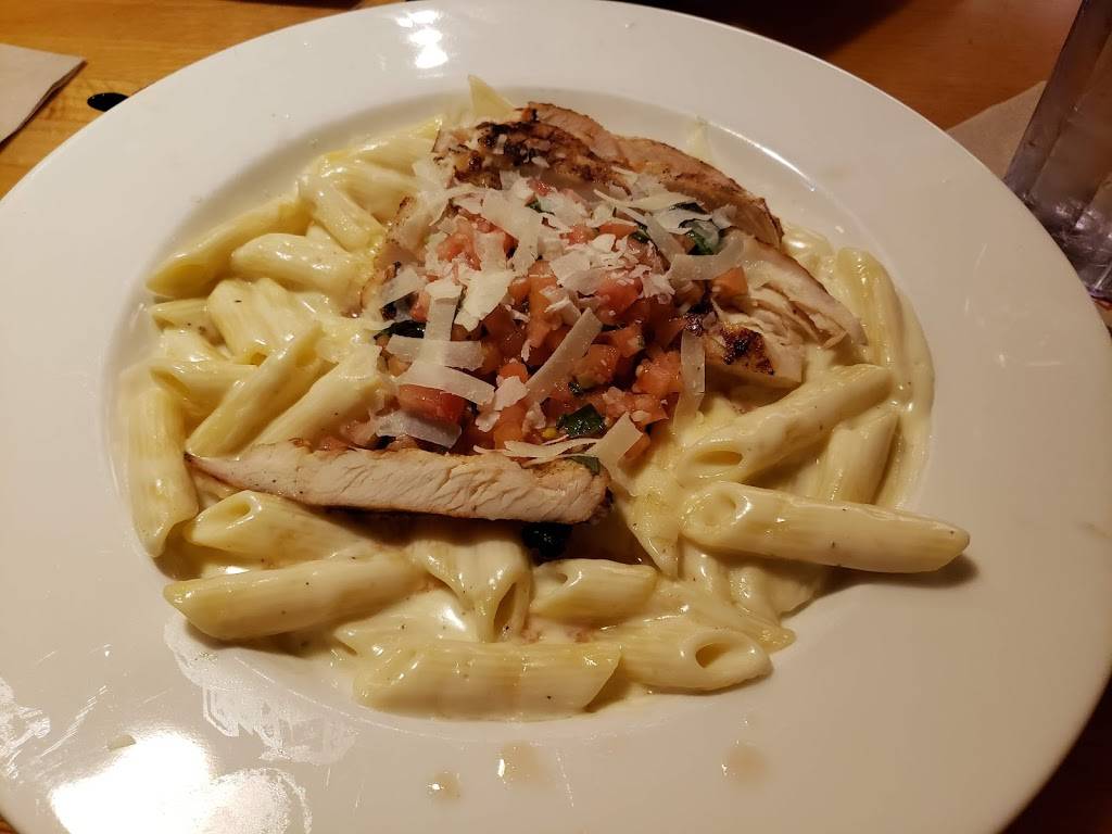 Applebees Grill + Bar | restaurant | 300 International Dr, Lewisburg, PA 17837, USA | 5705226513 OR +1 570-522-6513