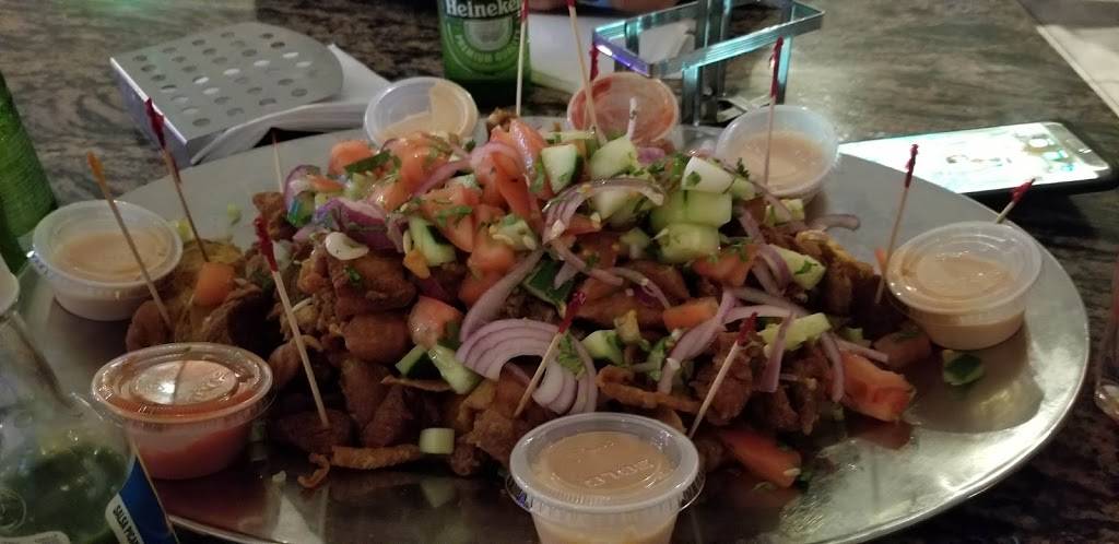 Zona Gallo | restaurant | 302-304 Franklin St, Trenton, NJ 08611, USA | 6095998828 OR +1 609-599-8828