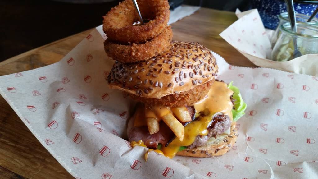 Bareburger | restaurant | 399 S Oyster Bay Rd, Plainview, NY 11803, USA | 5169323500 OR +1 516-932-3500