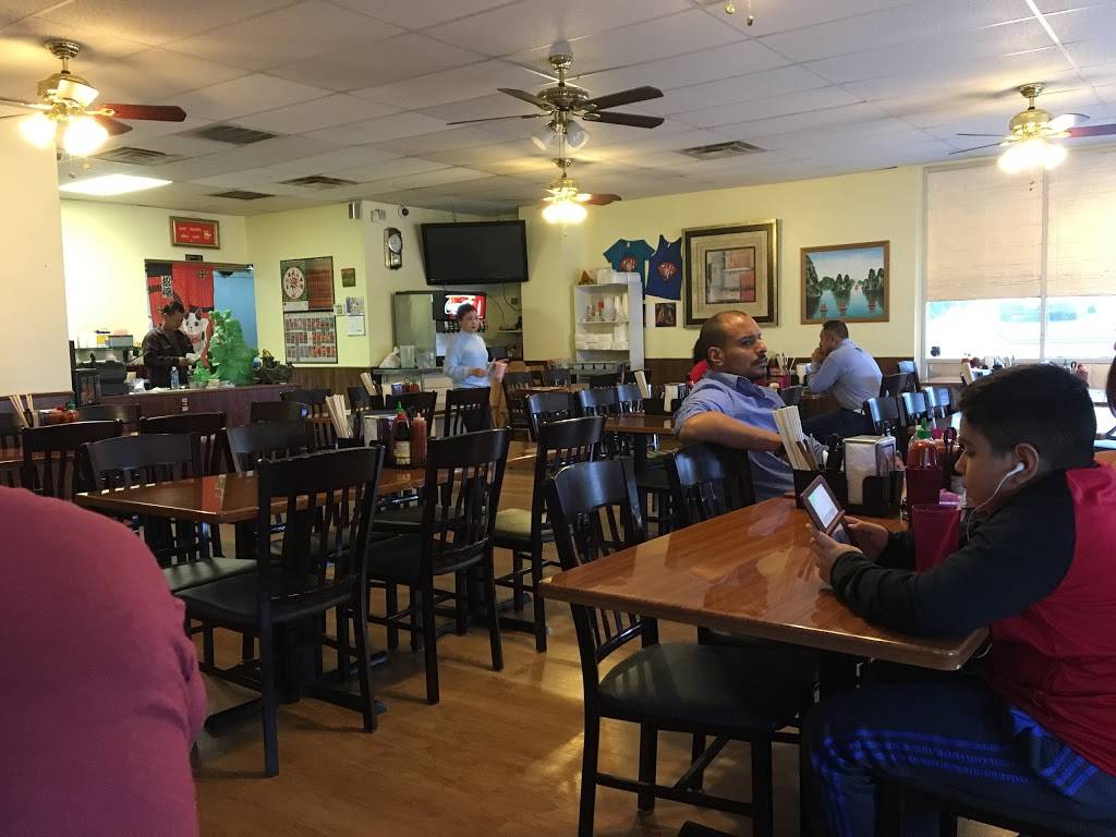 Pho Ha Long Restaurant | restaurant | 6424 Northwest Loop 410 #104, San Antonio, TX 78238, USA | 2105214507 OR +1 210-521-4507