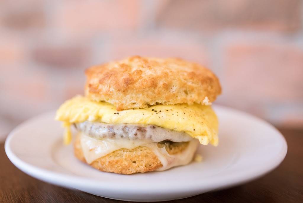 DELRAY SHORES PHARMACY & SODA FOUNTAIN | restaurant | 124 NE 5th Ave, Delray Beach, FL 33483, USA | 5612722124 OR +1 561-272-2124