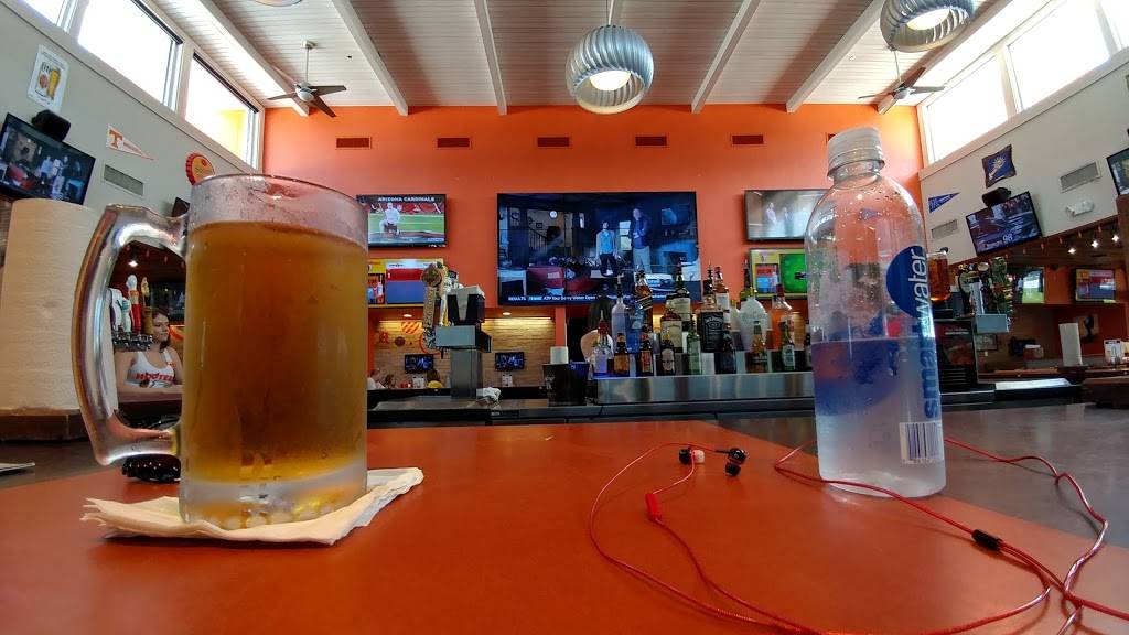 Hooters | restaurant | 1776 Gause Blvd, Slidell, LA 70461, USA | 9852884042 OR +1 985-288-4042