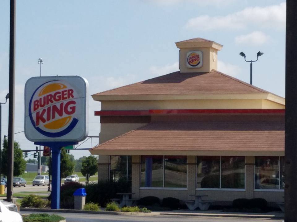 Burger King | restaurant | 352 E National Rd, Vandalia, OH 45377, USA | 9372640064 OR +1 937-264-0064