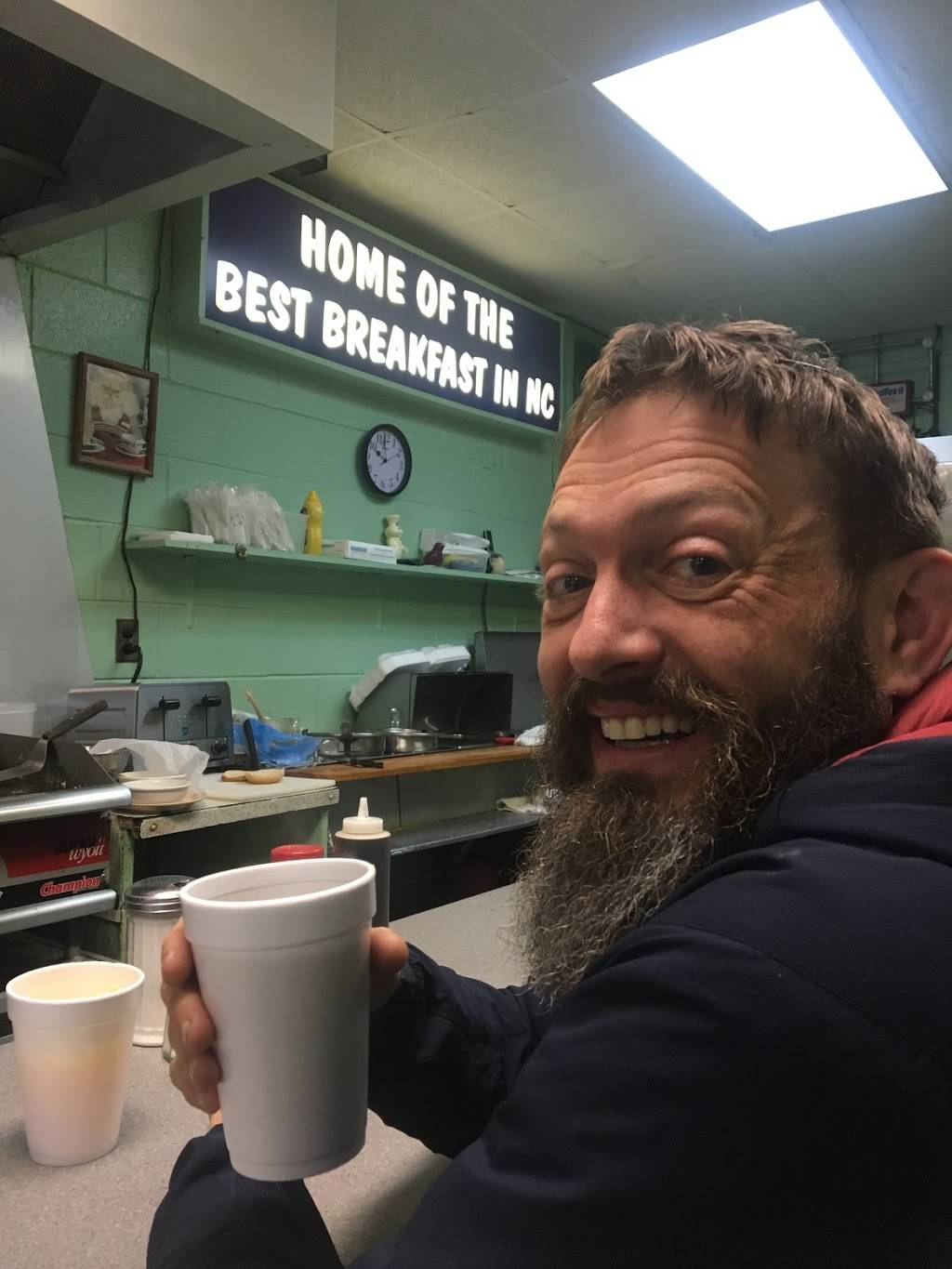 Grove Cafe | restaurant | 108 Clayton Rd, Durham, NC 27703, USA | 9195965340 OR +1 919-596-5340