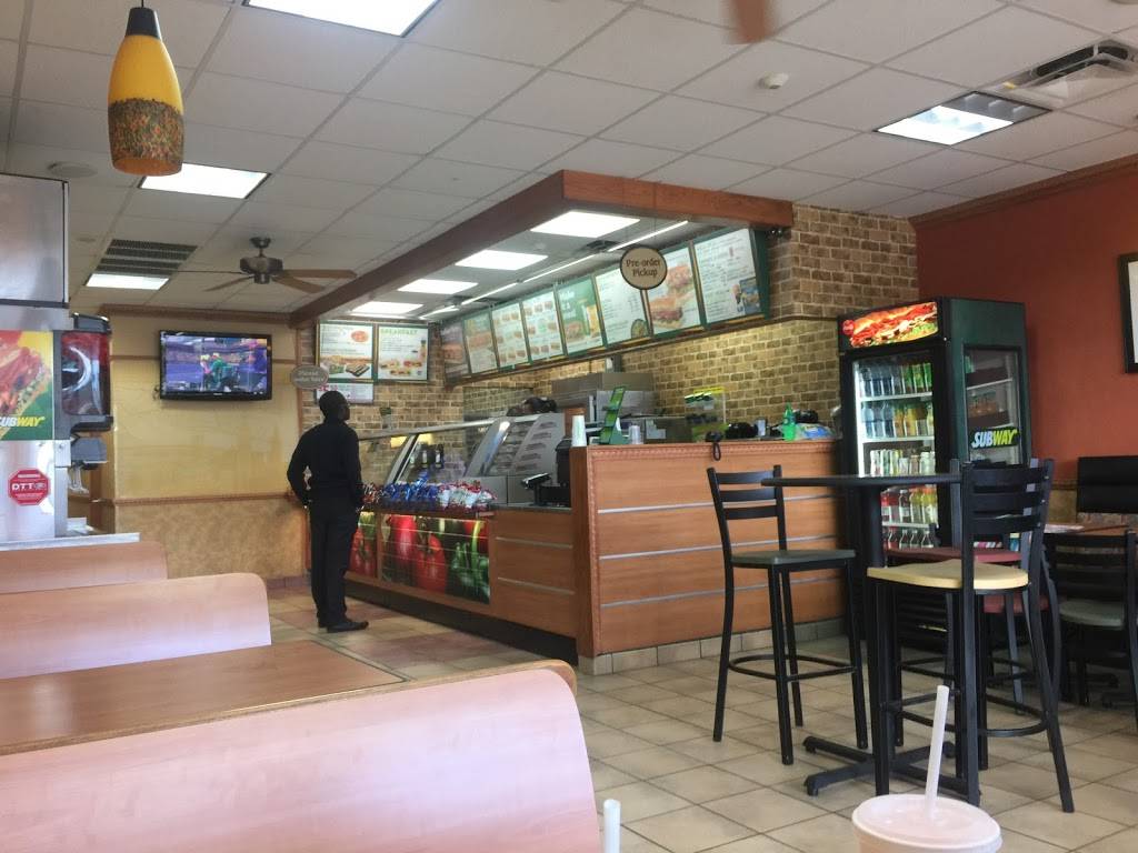 Subway | restaurant | 10251 Pines Blvd, Pembroke Pines, FL 33026, USA | 9544307768 OR +1 954-430-7768