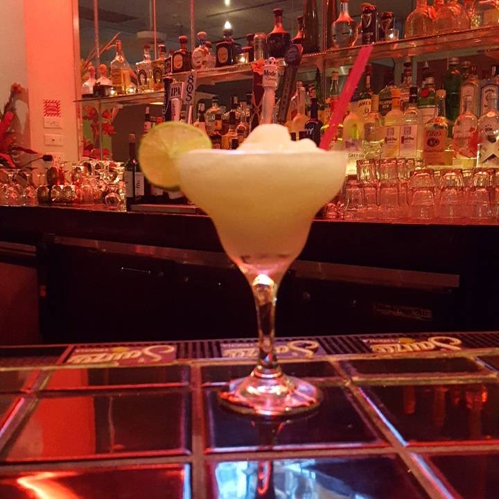 Henry Salazars | Fresh Mex Grill | restaurant | 123 W Main St, Visalia, CA 93291, USA | 5597417060 OR +1 559-741-7060