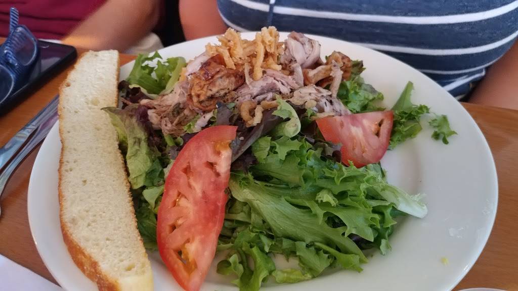 Paninis On The Waterfront | meal takeaway | 926 Bay St, Beaufort, SC 29902, USA | 8433790300 OR +1 843-379-0300