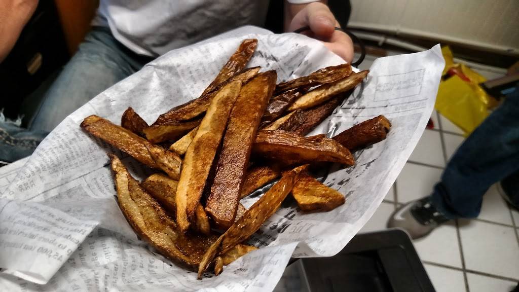 Boondocks Sports Bar & Grill | restaurant | 4201 us Old US hwy 221 s, Marion, NC 28752, USA | 8287568300 OR +1 828-756-8300