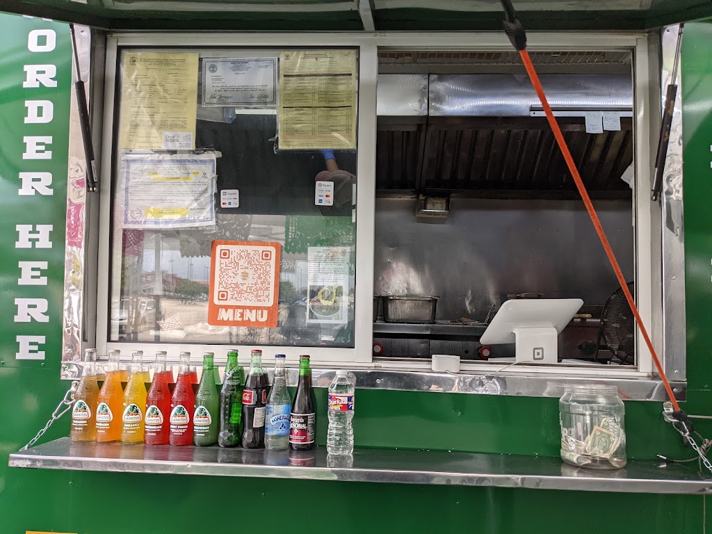 Taco Nganas | restaurant | 1050 N Germantown Pkwy, Cordova, TN 38018, USA | 9014095636 OR +1 901-409-5636