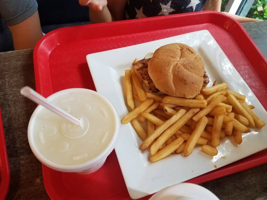 La Granja | restaurant | 21126 St Andrews Blvd, Boca Raton, FL 33433, USA | 5613921020 OR +1 561-392-1020