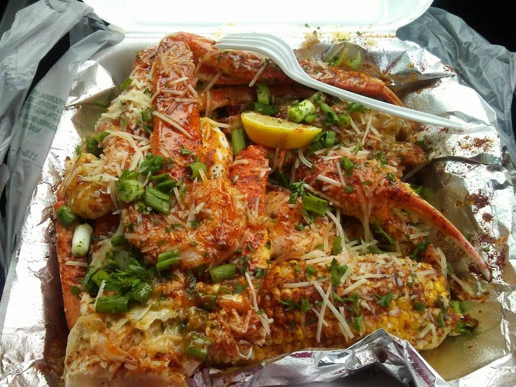 Chef Oyas The TRAP | restaurant | 3355 N Keystone Ave, Indianapolis, IN 46218, USA | 3177626172 OR +1 317-762-6172