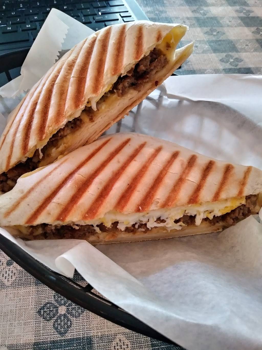 Burgitto Bistro | restaurant | 6373 US-22, Morrow, OH 45152, USA | 5138997720 OR +1 513-899-7720