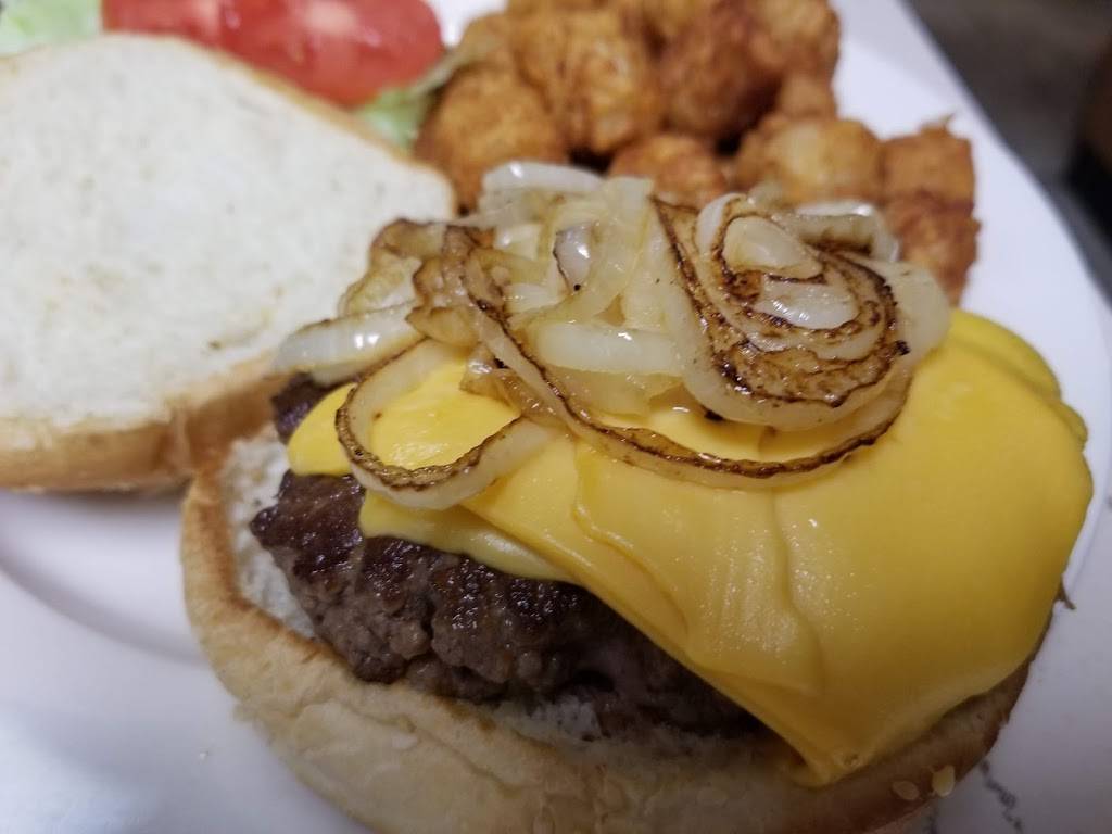 West Main Luncheonette | restaurant | 13 W Main St, Bergenfield, NJ 07621, USA | 2013879849 OR +1 201-387-9849