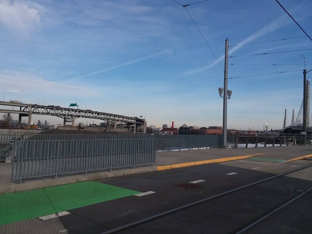 Subway | meal takeaway | 4325 NW Yeon Ave, Portland, OR 97210, USA | 5032952440 OR +1 503-295-2440