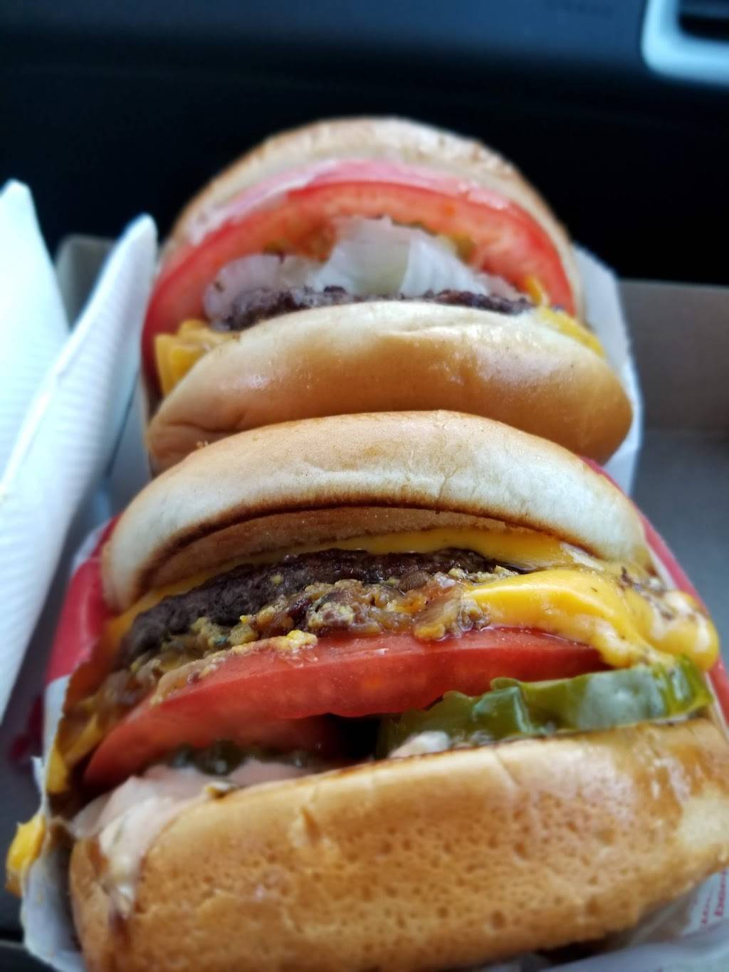 In-N-Out Burger | restaurant | 2475 Sunrise Blvd, Rancho Cordova, CA 95670, USA | 8007861000 OR +1 800-786-1000
