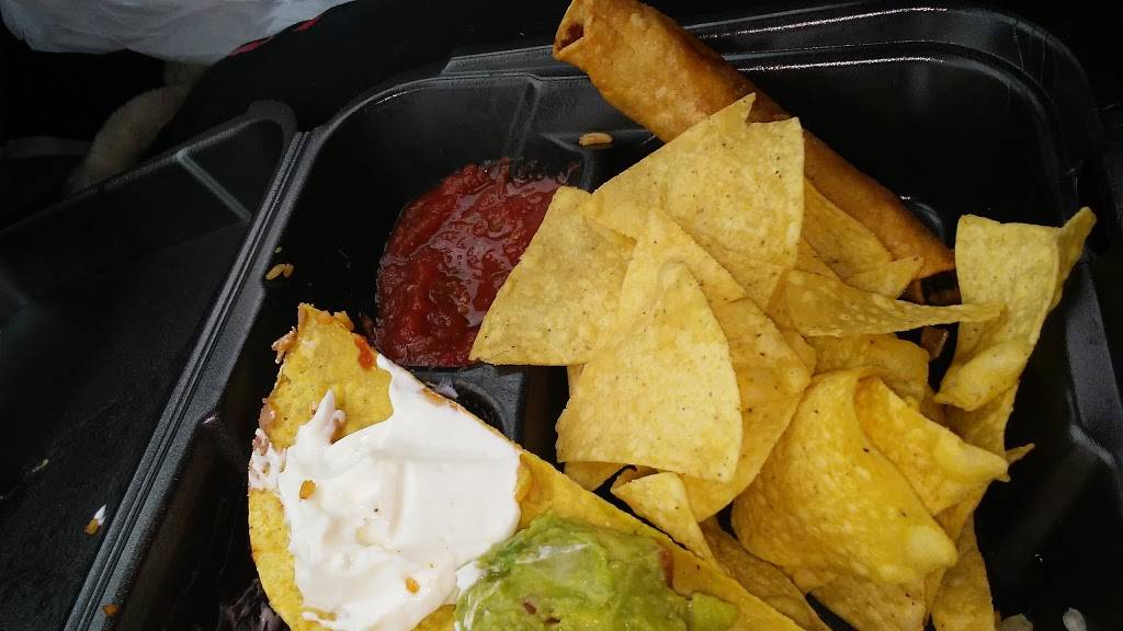 Taco Bueno | restaurant | 11925 East 86th St N, Owasso, OK 74055, USA | 9182726657 OR +1 918-272-6657