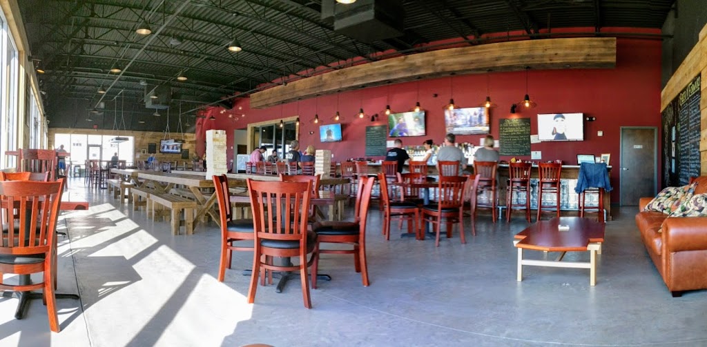 Big Top Brewers Collective | restaurant | 2507 Lakewood Ranch Blvd, Bradenton, FL 34211, USA | 9417082966 OR +1 941-708-2966