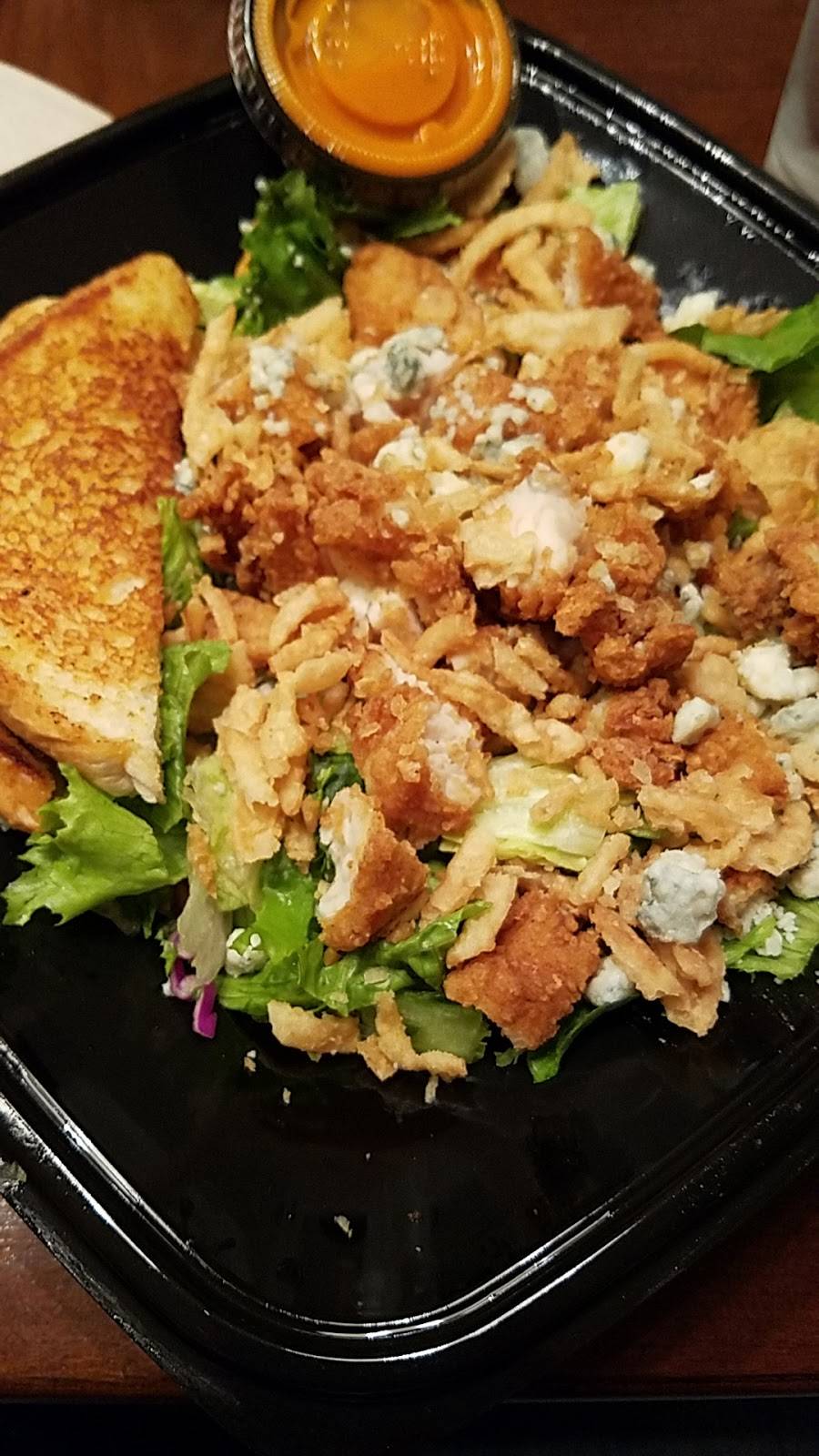 Zaxbys Chicken Fingers & Buffalo Wings | restaurant | 10430 NE Cookingham Dr, Kansas City, MO 64157, USA | 8164395552 OR +1 816-439-5552