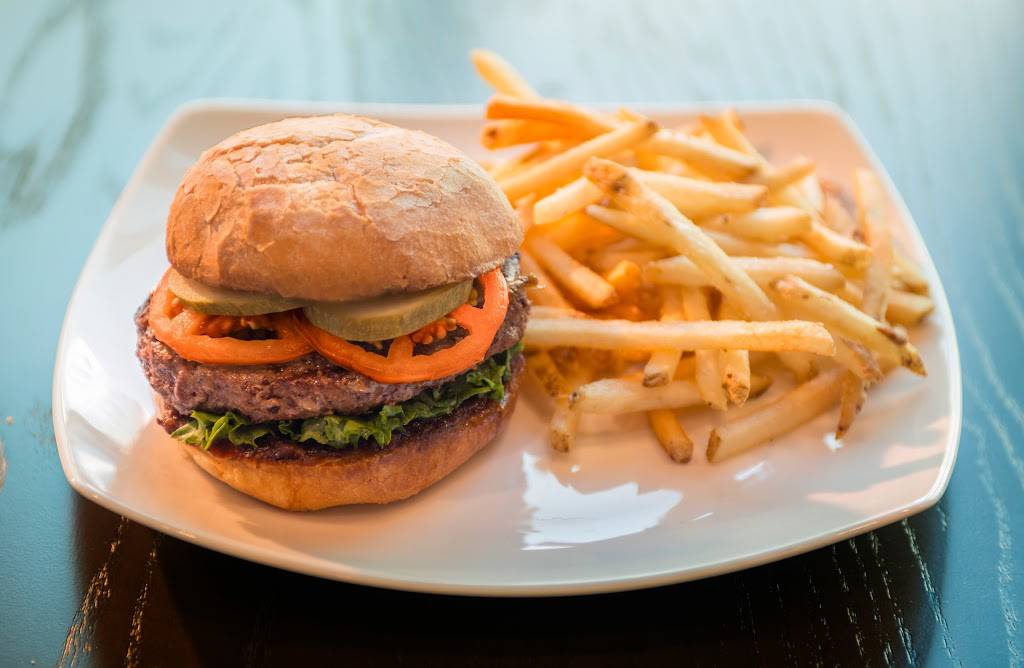 Degree Metropolitan Food + Drink | restaurant | 1190 Auraria Pkwy, Denver, CO 80204, USA | 7204392890 OR +1 720-439-2890