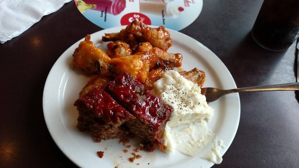 Shoneys Lebanon | restaurant | 814 S Cumberland St, Lebanon, TN 37087, USA | 6154442447 OR +1 615-444-2447
