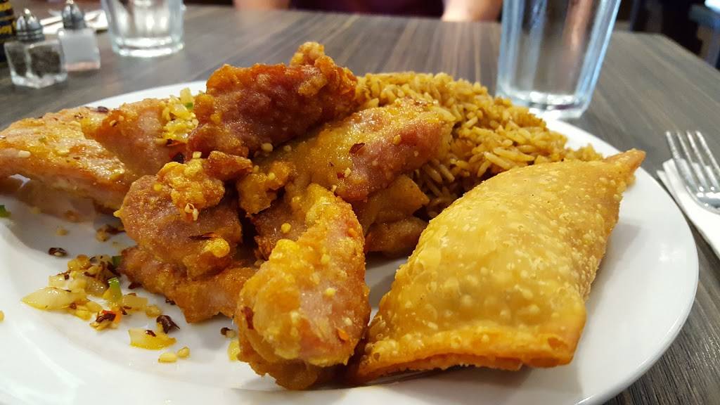 Bamboo Chinese Eatery | restaurant | 2999 Tecumseh Rd E, Windsor, ON N8W 1G6, Canada | 5192518388 OR +1 519-251-8388