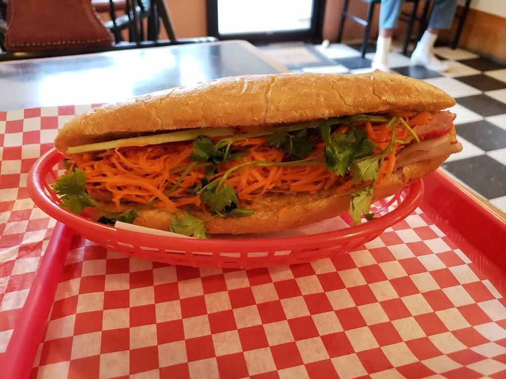 Chau Sandwich | restaurant | 6543 SE Milwaukie Ave, Portland, OR 97202, USA | 5033673521 OR +1 503-367-3521