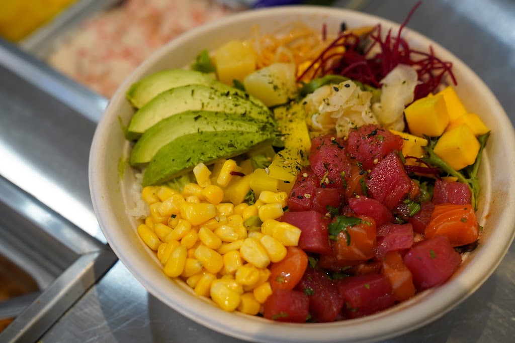 Mammoth Poke | restaurant | 2035 N Western Ave, Chicago, IL 60647, USA | 3125162456 OR +1 312-516-2456