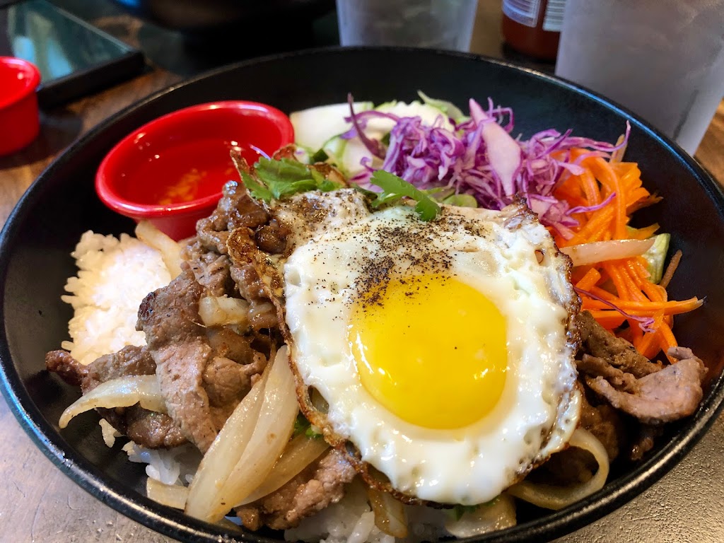 Magasin Vietnamese cafe | restaurant | 8312 Oak St, New Orleans, LA 70118, USA | 5043452695 OR +1 504-345-2695