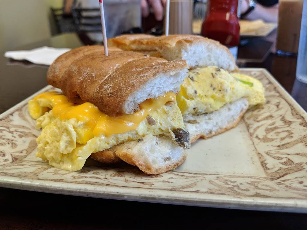 Coffee Factory and Cafe | cafe | 12789 Waterford Lakes Pkwy #1, Orlando, FL 32828, USA | 4072772220 OR +1 407-277-2220