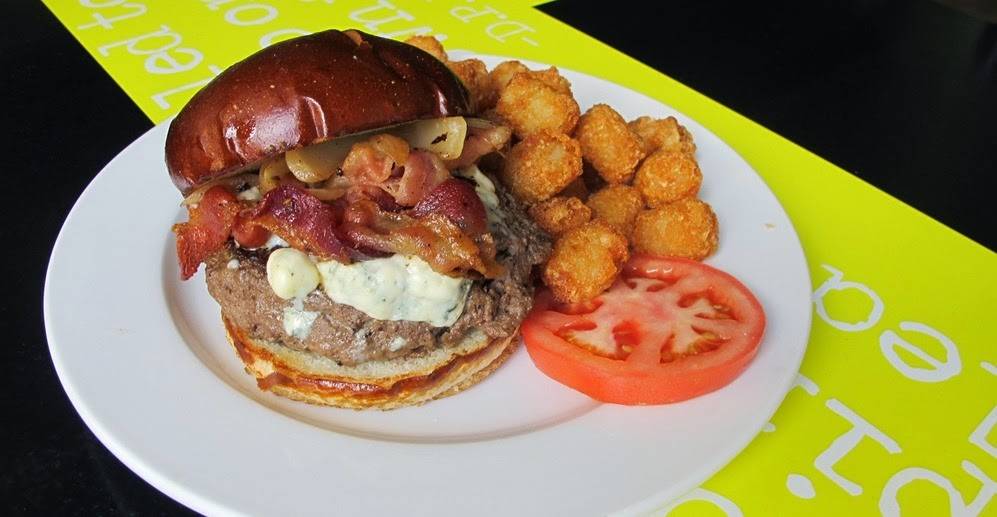 Arlingtons | restaurant | 210 Broadway, Springfield, IL 62701, USA | 2176796235 OR +1 217-679-6235