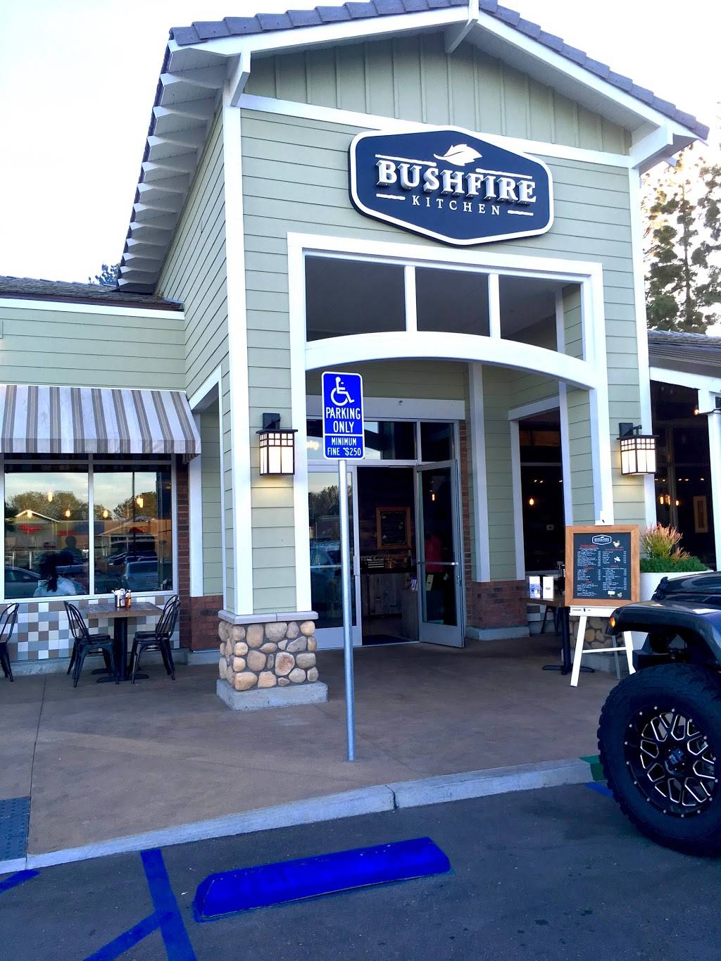 Bushfire Kitchen | restaurant | 2602 Del Mar Heights Rd, Del Mar, CA 92014, USA | 8584610946 OR +1 858-461-0946