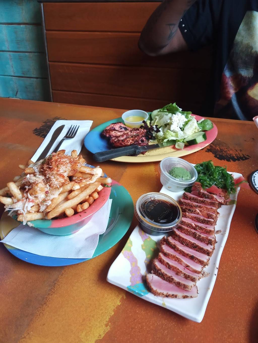 Frenchys Outpost Bar and Grill | restaurant | 466 Causeway Blvd, Dunedin, FL 34698, USA | 7272866139 OR +1 727-286-6139