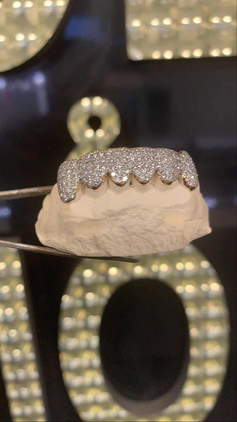 Gold & Diamonds | restaurant | 715 N Tucker Blvd, St. Louis, MO 63101, USA | 3148140222 OR +1 314-814-0222
