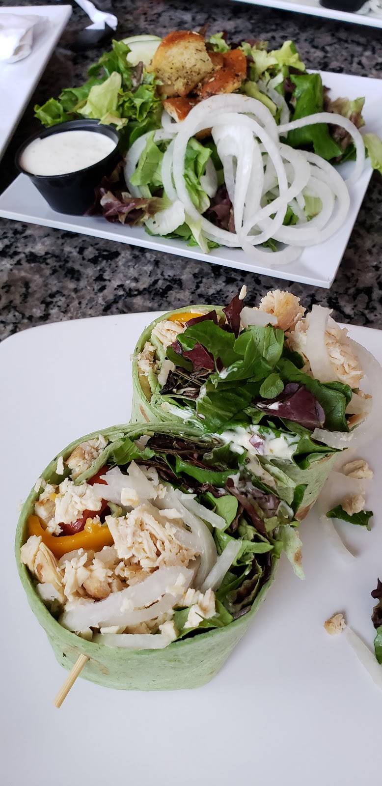 Newtons Paradise Cafe | cafe | 128 E 4th St, Waterloo, IA 50703, USA | 3192340280 OR +1 319-234-0280