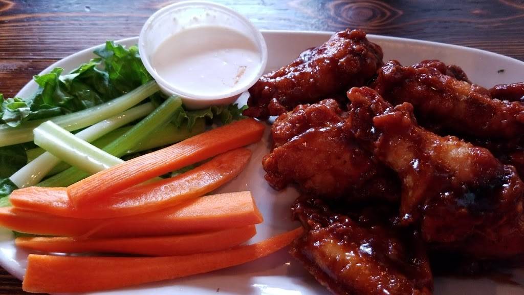 Henrys Tavern | restaurant | 19 Front St, Ballston Spa, NY 12020, USA | 5183093584 OR +1 518-309-3584