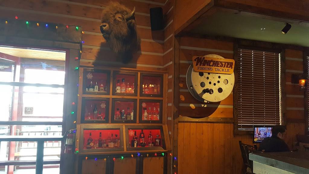 Twin Peaks | restaurant | 103 SW Loop 410, San Antonio, TX 78245, USA | 2105200412 OR +1 210-520-0412