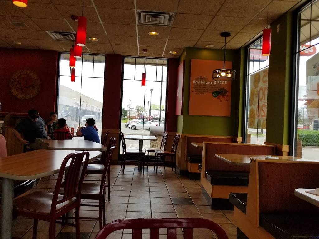 Popeyes Louisiana Kitchen | restaurant | 846 SE Military Dr, San Antonio, TX 78214, USA | 2109221662 OR +1 210-922-1662