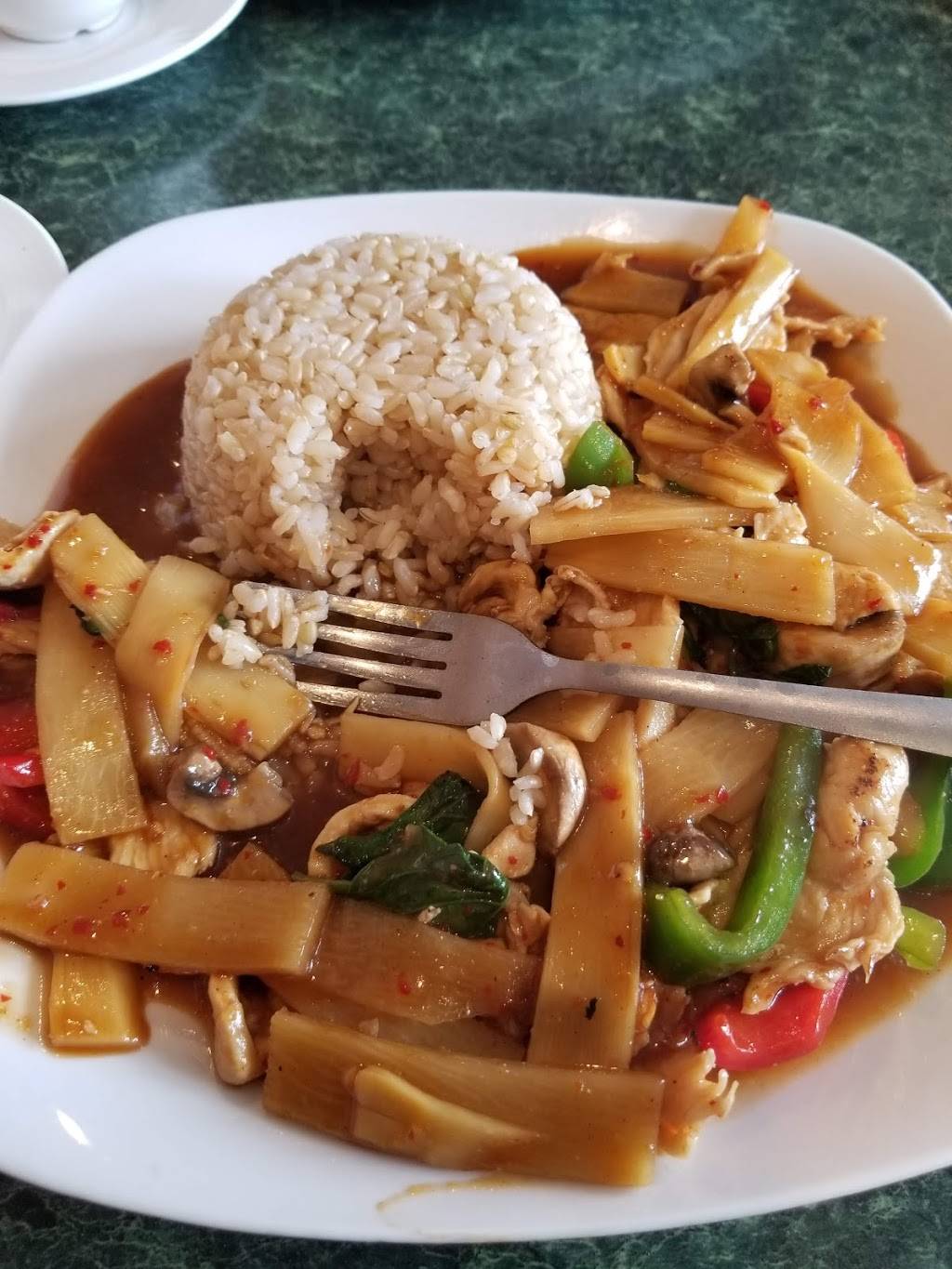 Little Duck Thai Restaurant | restaurant | 57 Granite St, Quincy, MA 02169, USA | 6174793157 OR +1 617-479-3157