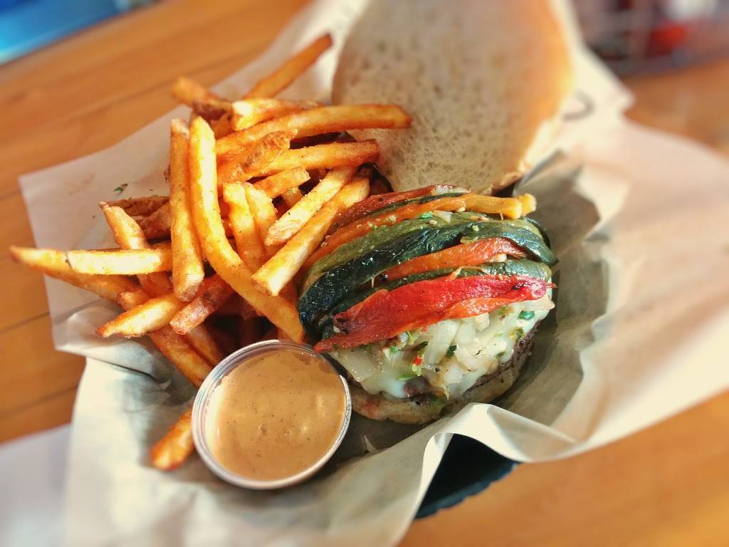 G Burger | restaurant | 18120 Brookhurst St, Fountain Valley, CA 92708, USA | 7149656707 OR +1 714-965-6707