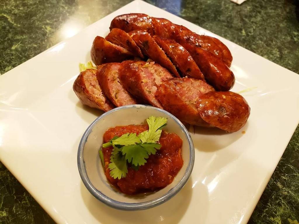 Lao Kitchen | restaurant | 1137 Broadway, Rockford, IL 61104, USA | 7797743043 OR +1 779-774-3043