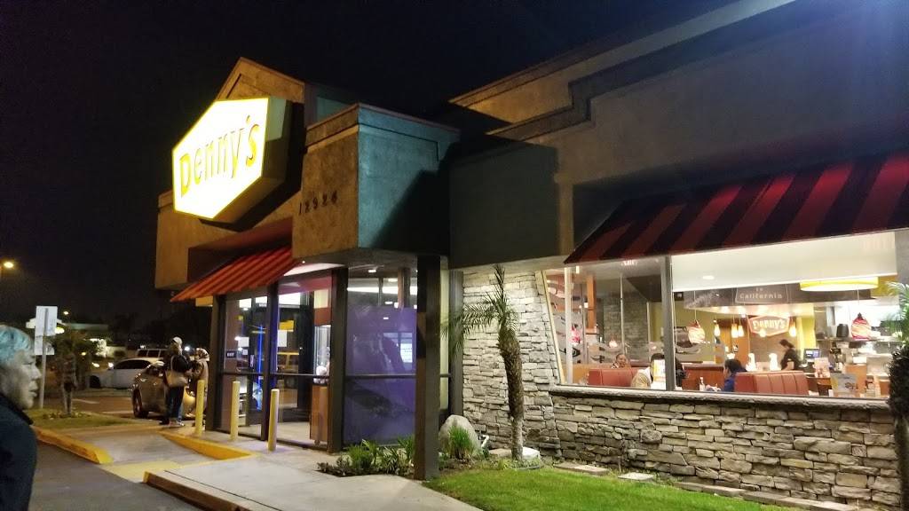 Dennys | restaurant | 12924 Beach Blvd, Stanton, CA 90680, USA | 7148985095 OR +1 714-898-5095