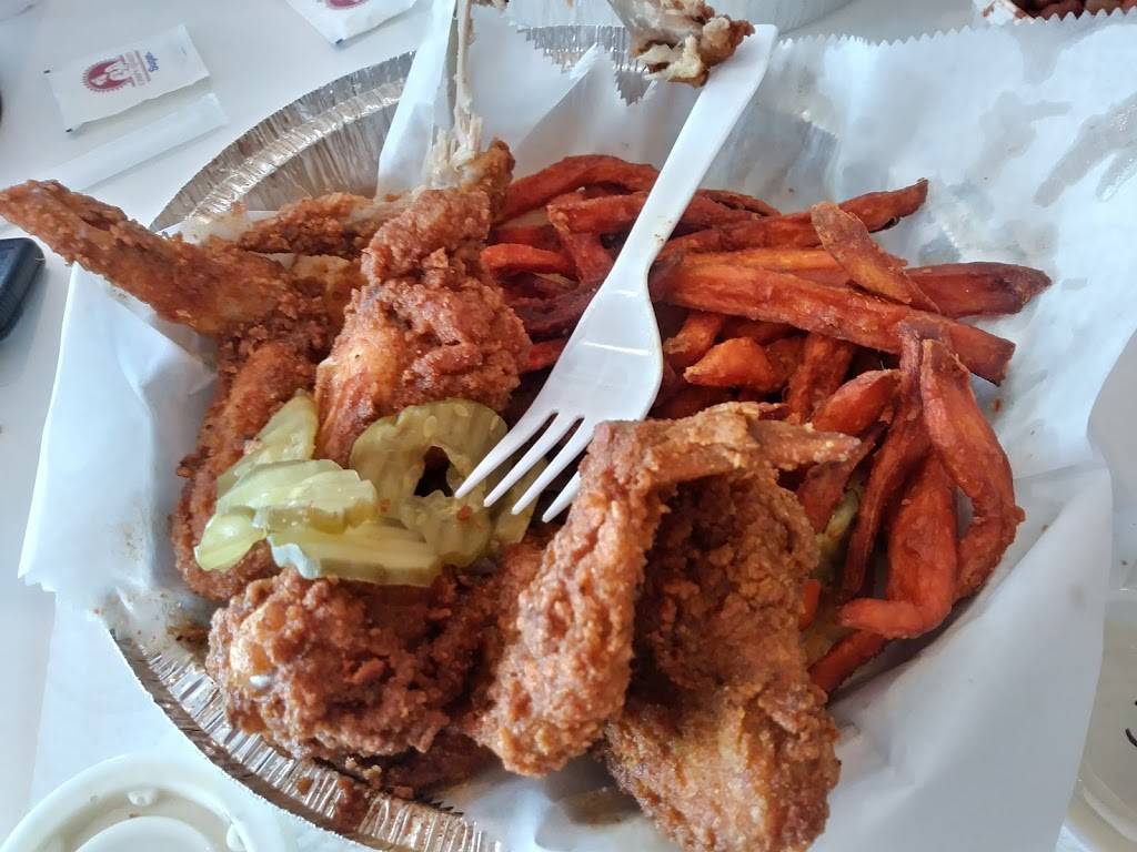 Slow Burn Hot Chicken | meal takeaway | 495 Myatt Dr, Madison, TN 37115, USA | 6292027407 OR +1 629-202-7407