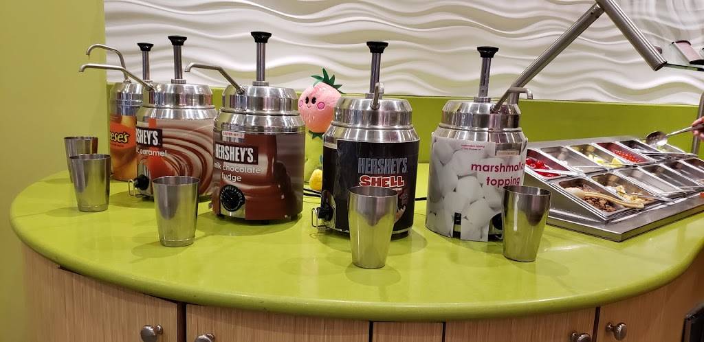 Menchies Frozen Yogurt | bakery | 19171 SE Mill Plain Blvd #107, Vancouver, WA 98683, USA | 3605974055 OR +1 360-597-4055