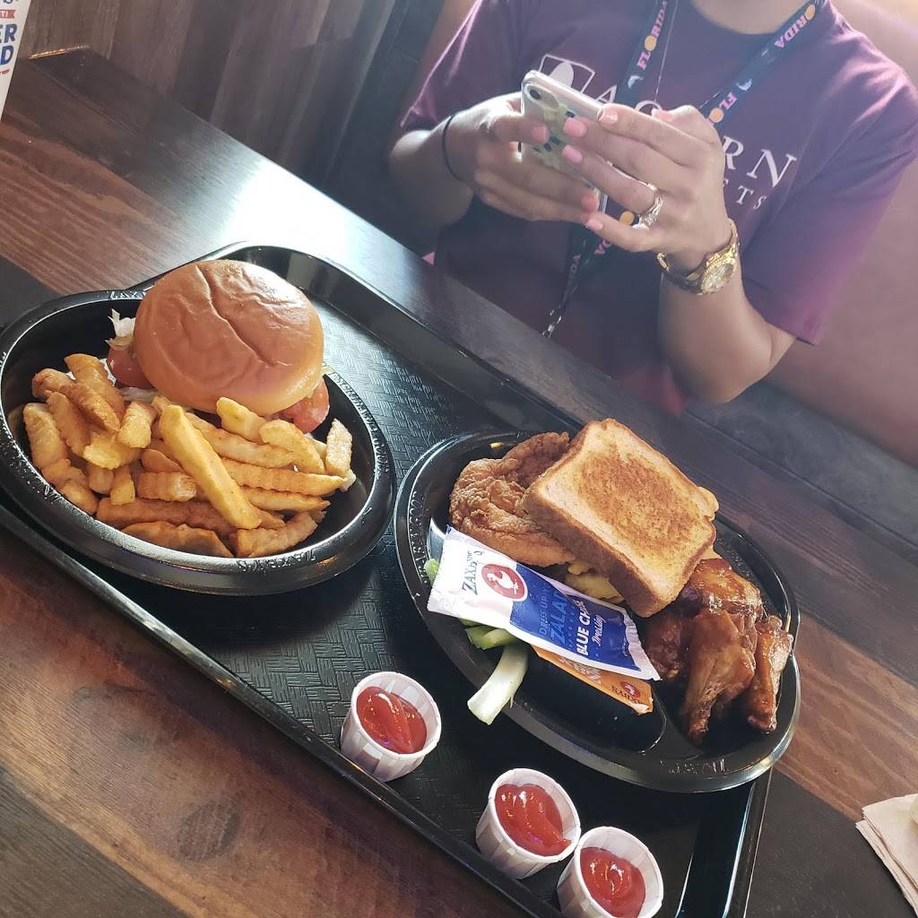 Zaxby’s Chicken Fingers & Buffalo Wings | restaurant | 6920 S Orange Blossom Trail, Orlando, FL 32809, USA | 4075453130 OR +1 407-545-3130