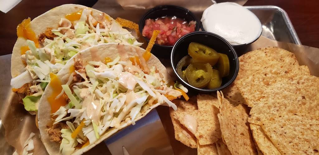 Smokehouse | 734 | restaurant | 7309 Lewis Ave, Temperance, MI 48182, USA | 7342247056 OR +1 734-224-7056