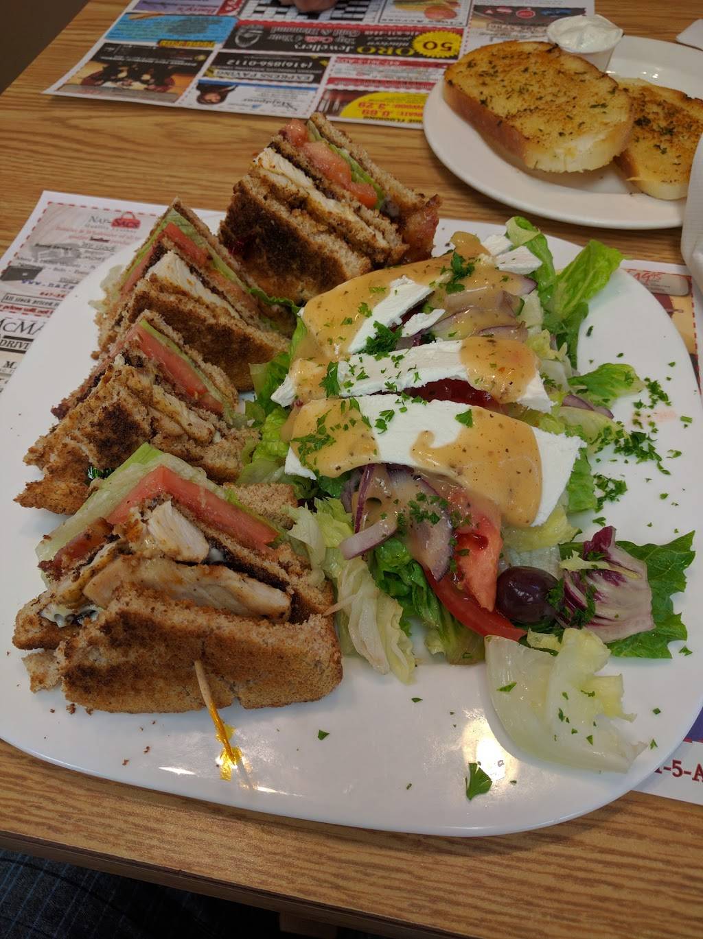 Stellas Lunch & Grill | restaurant | 10 Planchet Rd, Concord, ON L4K 2C8, Canada | 9057381028 OR +1 905-738-1028