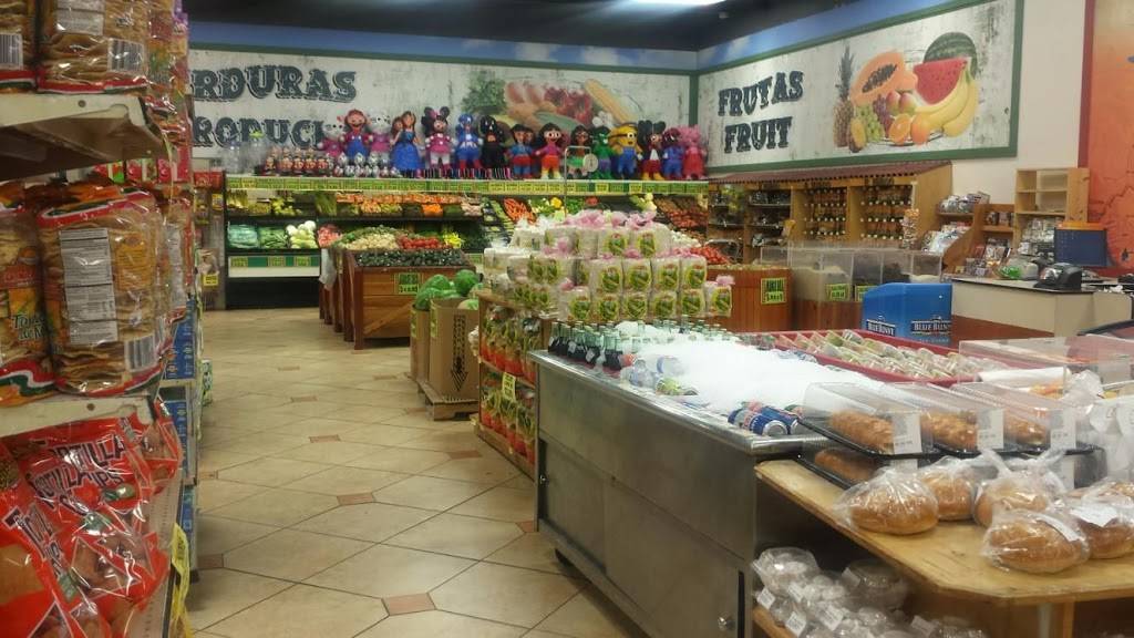 La Michoacana Meat Market | bakery | 3310 S Zarzamora St, San Antonio, TX 78225, USA | 2109221250 OR +1 210-922-1250