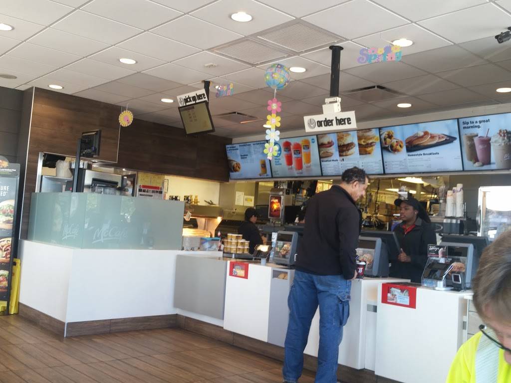 McDonalds | cafe | 149 S Clayton St, Lawrenceville, GA 30045, USA | 7709638377 OR +1 770-963-8377
