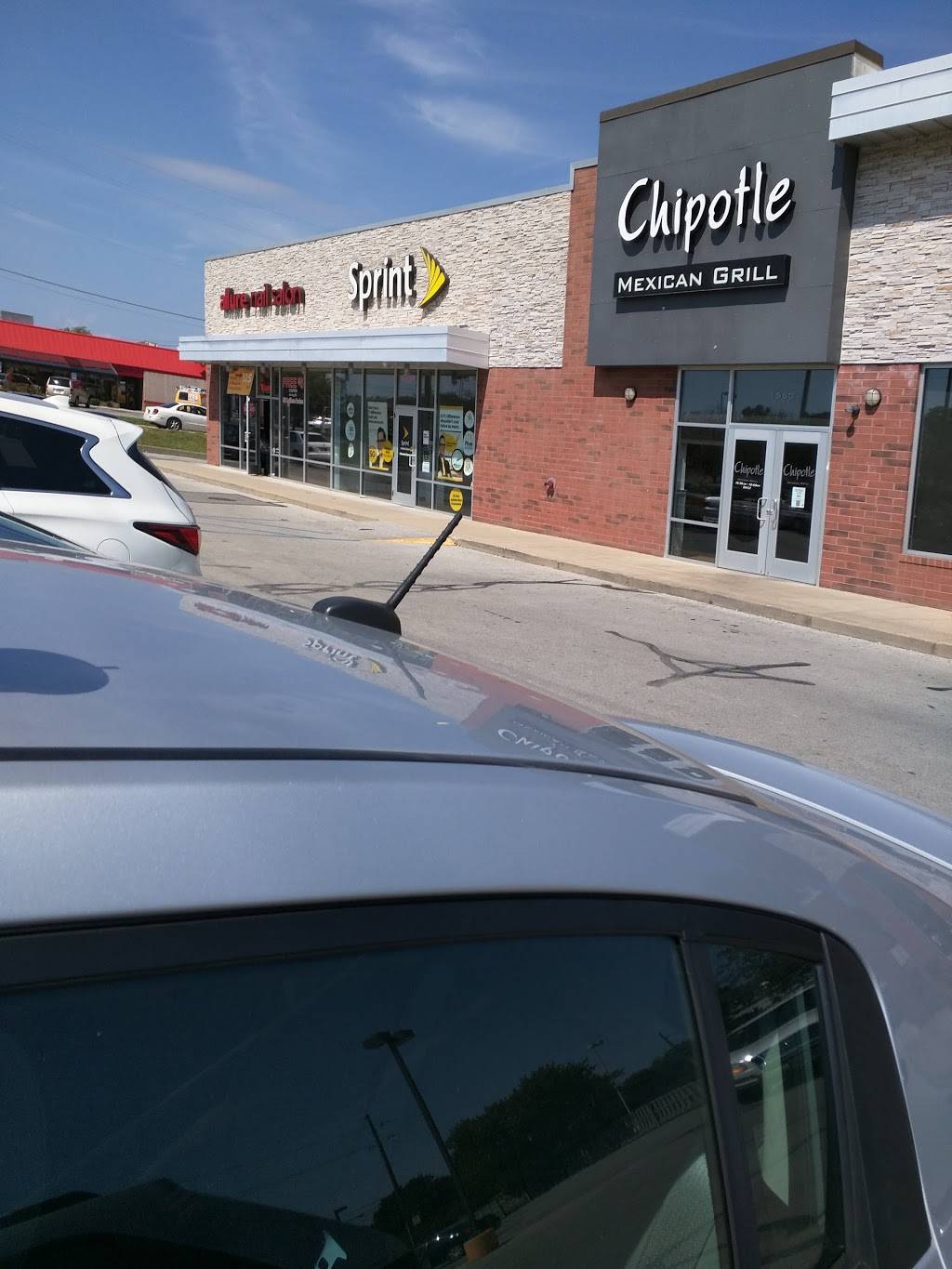 Chipotle Mexican Grill | restaurant | 1560 E 86th St Ste C, Indianapolis, IN 46240, USA | 3178159535 OR +1 317-815-9535